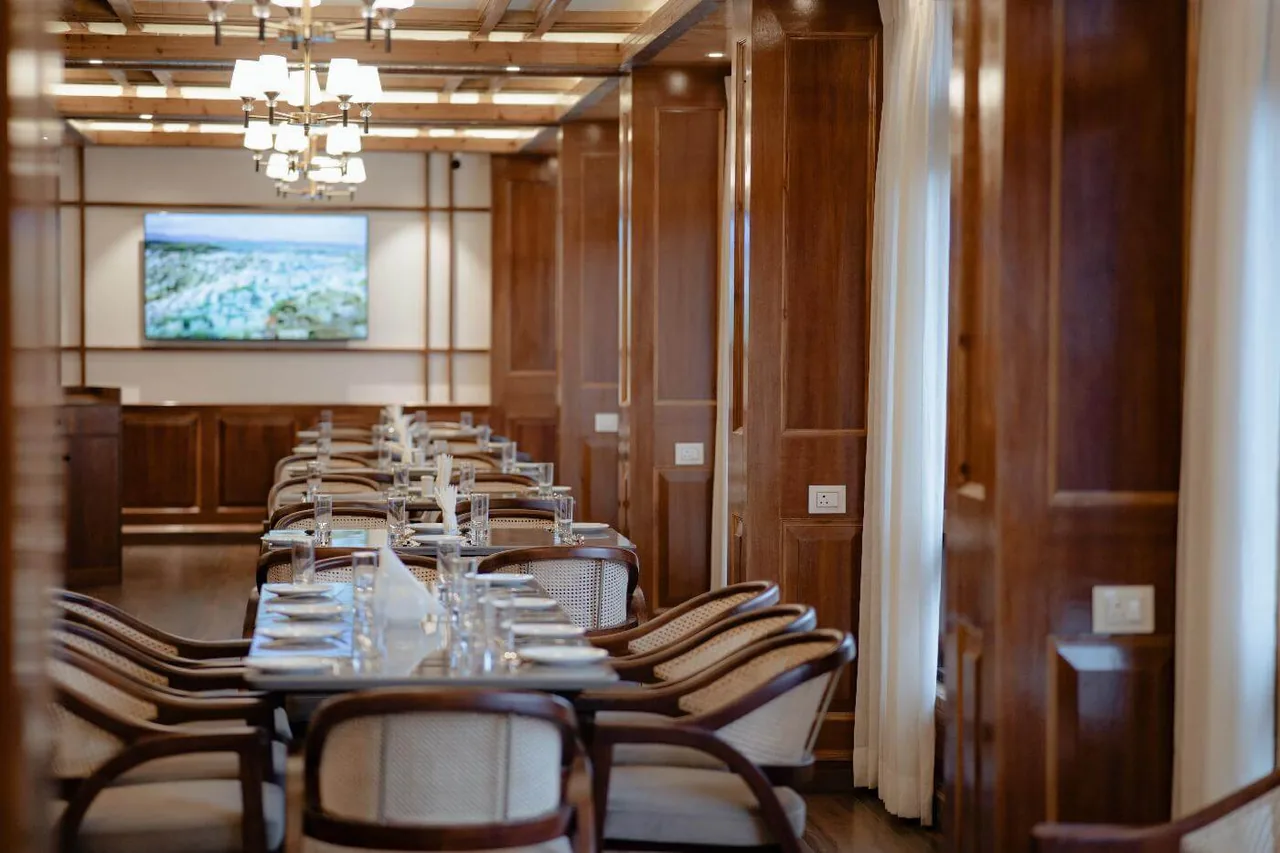 The Bistro on the Mall - Attentive Hospitality & Warm Culinary Experience
