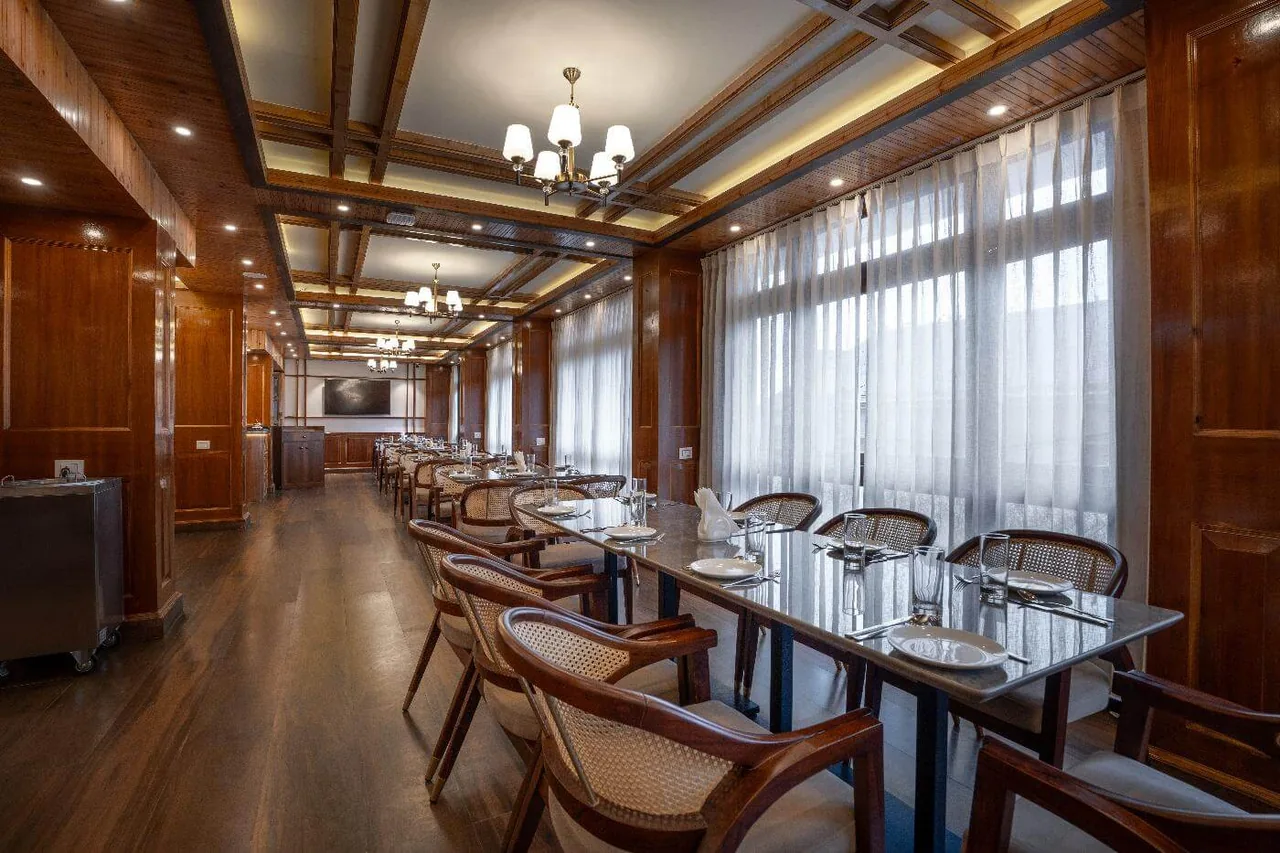 The Bistro on the Mall - Cozy Wooden Seating & Gourmet Setting