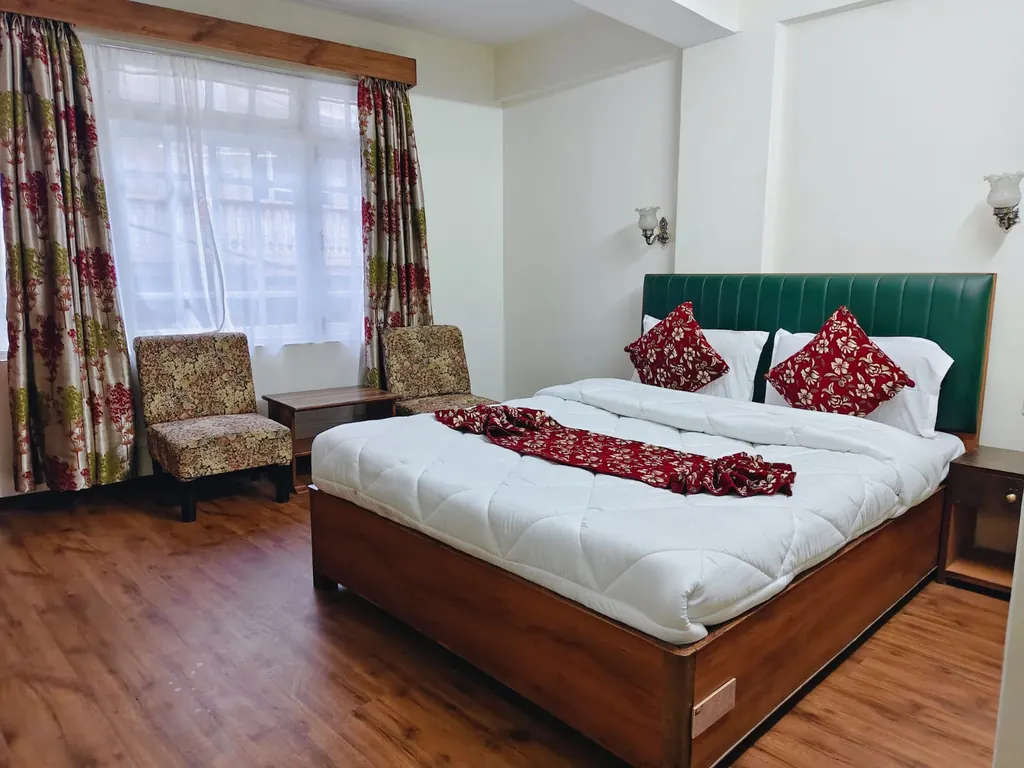 Non View Room - Cozy Interior & Curtained Window