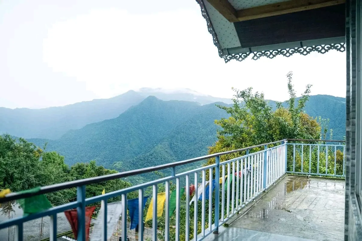 Red Roof Homestay Resort - Panoramic Kanchenjunga & Mountain View